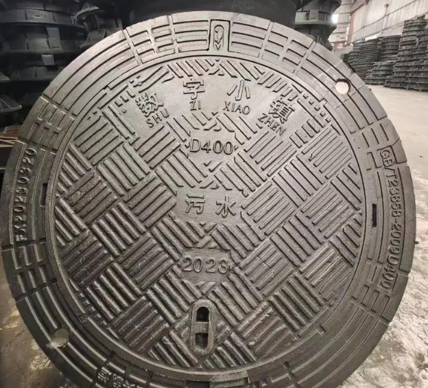 细河球墨铸铁防沉降井盖展示